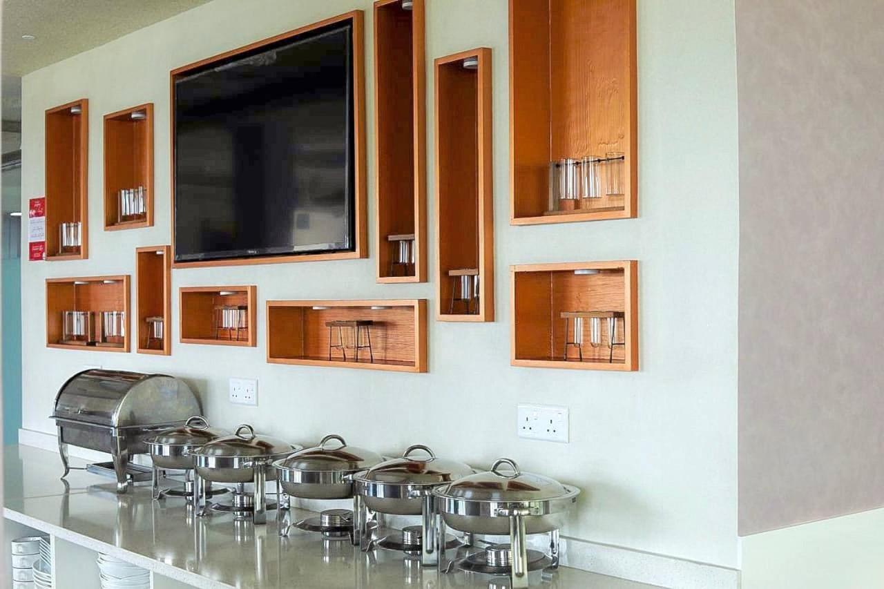 Acacia Beach Hotel هولهومالي المظهر الخارجي الصورة